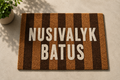 Rankų darbo durų kilimėlis Nusivalyk Batus
